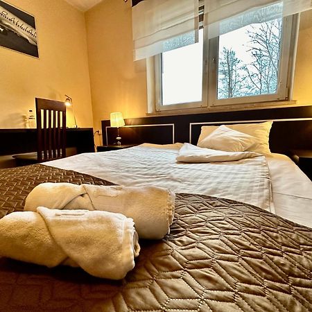 Hotel Pod Debami أوستروف فيلكابورسكي المظهر الخارجي الصورة